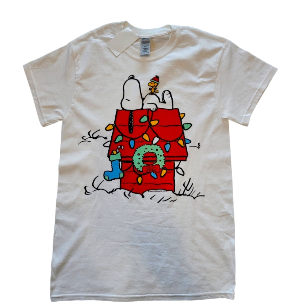 White Snoopy Holiday T-Shirt (AQ1)